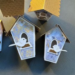 Simple and Basic Die "Large 3D Birdhouse"