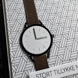 Simple and Basic Die "Wristwatches and Pocketwatch" 