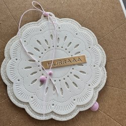 Simple and Basic Die "Doily on a Tag" 