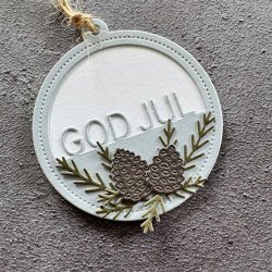 Simple and Basic Die "Sentiment in a Tag - God Jul" 