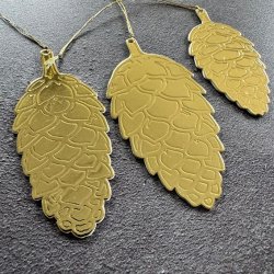 Simple and Basic Die "Pinecones - Solid" 